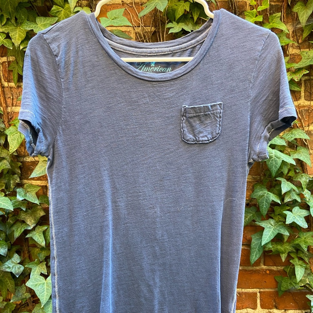 American Eagle shirt sleeve shirt
